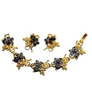 Sarah Coventry Black & Gold Bracelet Clip Earring Grapes Enamel Leaf Links Vtg